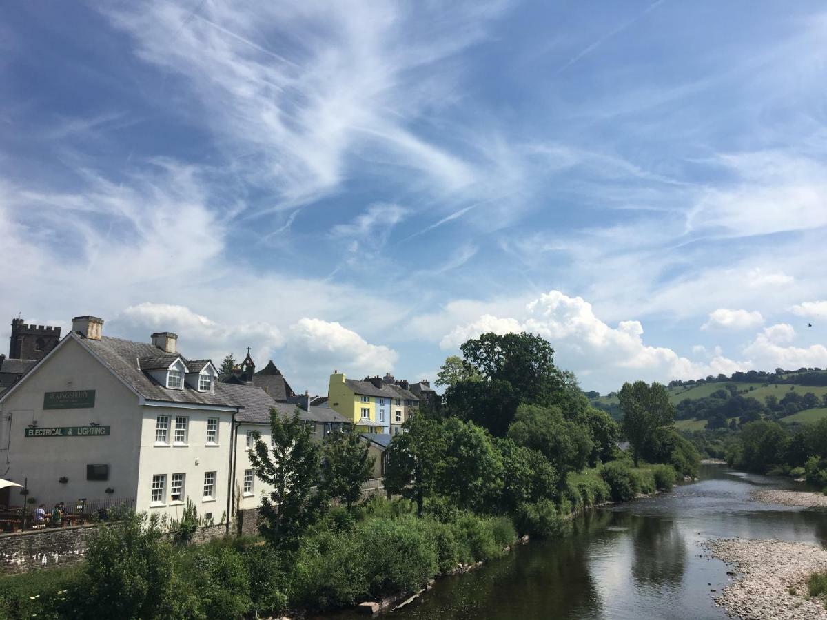 Riverside Brecon Eksteriør bilde